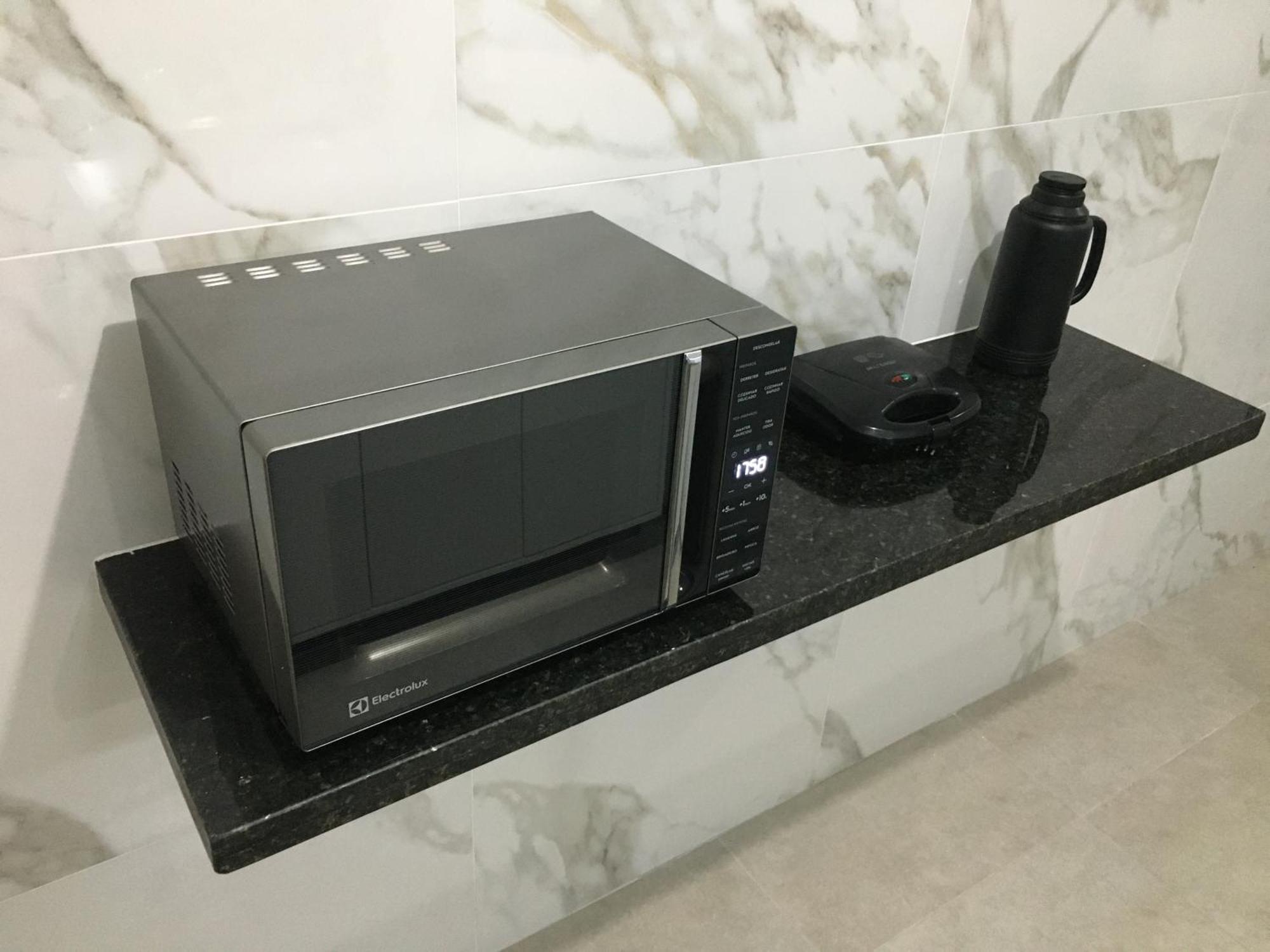 Apartamento Apto A 2 Quadras Da *